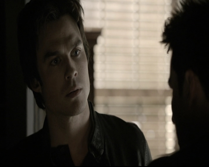 VampireDiariesWorld-dot-nl_6x12PrayerForTheDying1104.jpg