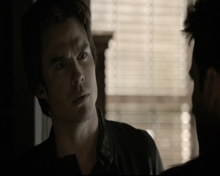 VampireDiariesWorld-dot-nl_6x12PrayerForTheDying1105.jpg