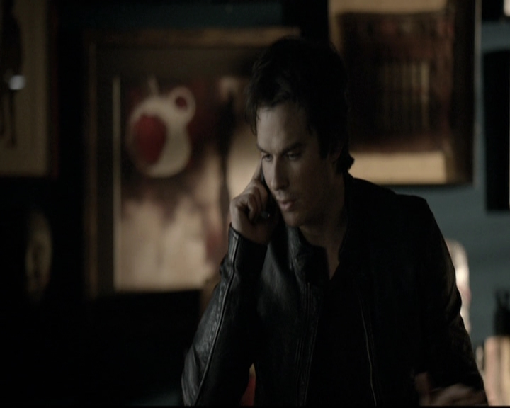 VampireDiariesWorld-dot-nl_6x12PrayerForTheDying1142.jpg