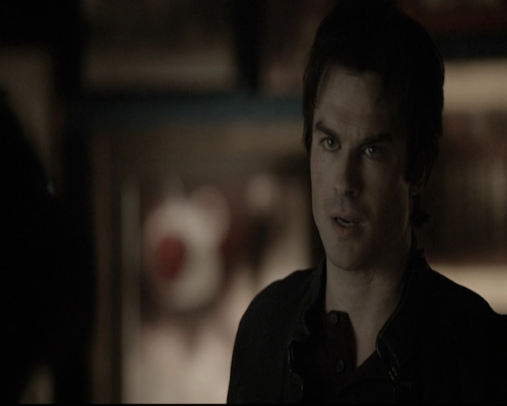 VampireDiariesWorld-dot-nl_6x12PrayerForTheDying1217.jpg