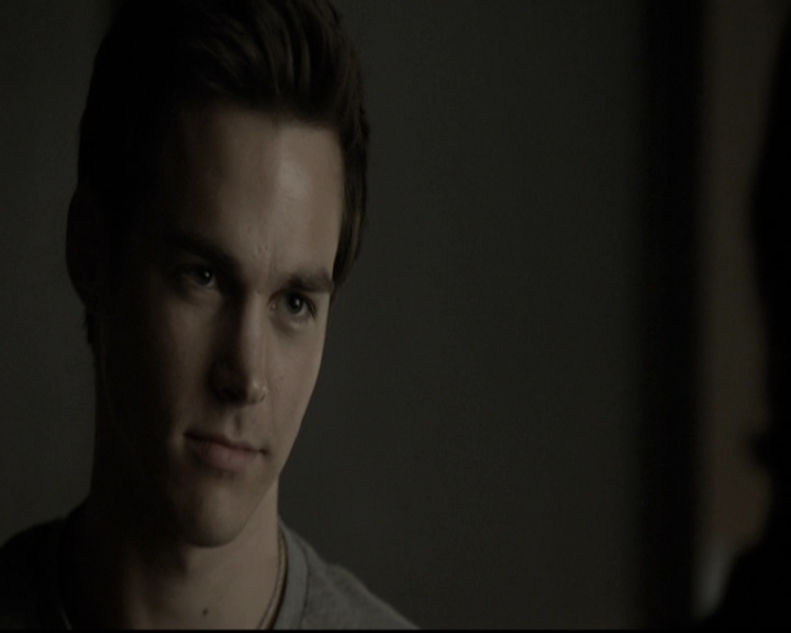 VampireDiariesWorld-dot-nl_6x12PrayerForTheDying1234.jpg