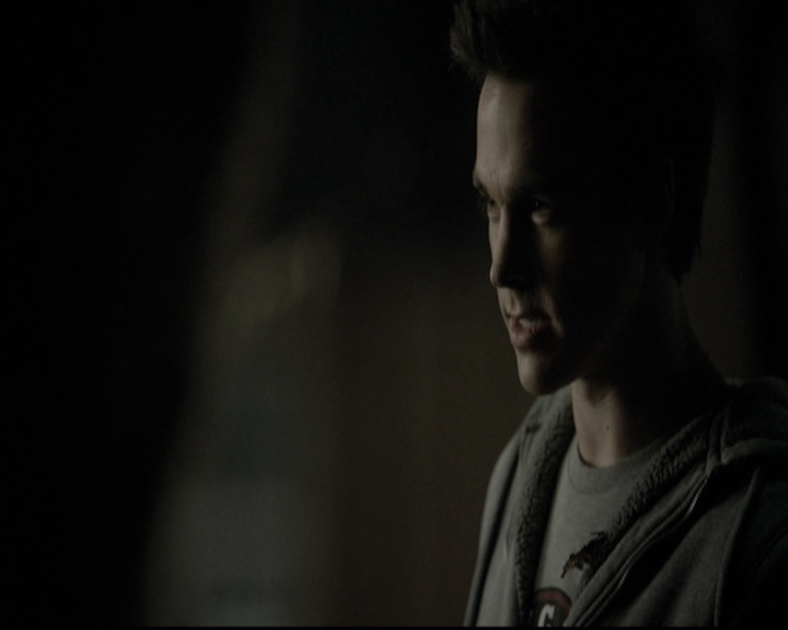 VampireDiariesWorld-dot-nl_6x12PrayerForTheDying1643.jpg