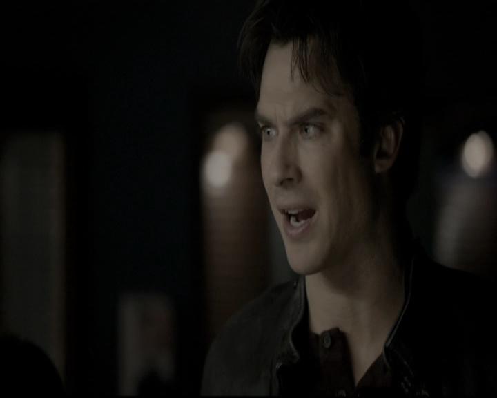 VampireDiariesWorld-dot-nl_6x12PrayerForTheDying1676.jpg