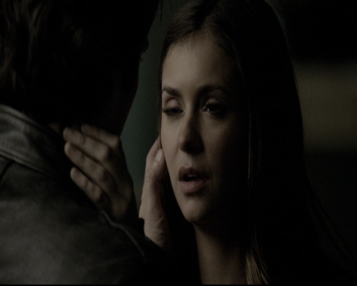 VampireDiariesWorld-dot-nl_6x12PrayerForTheDying1916.jpg