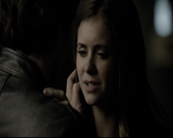 VampireDiariesWorld-dot-nl_6x12PrayerForTheDying1919.jpg