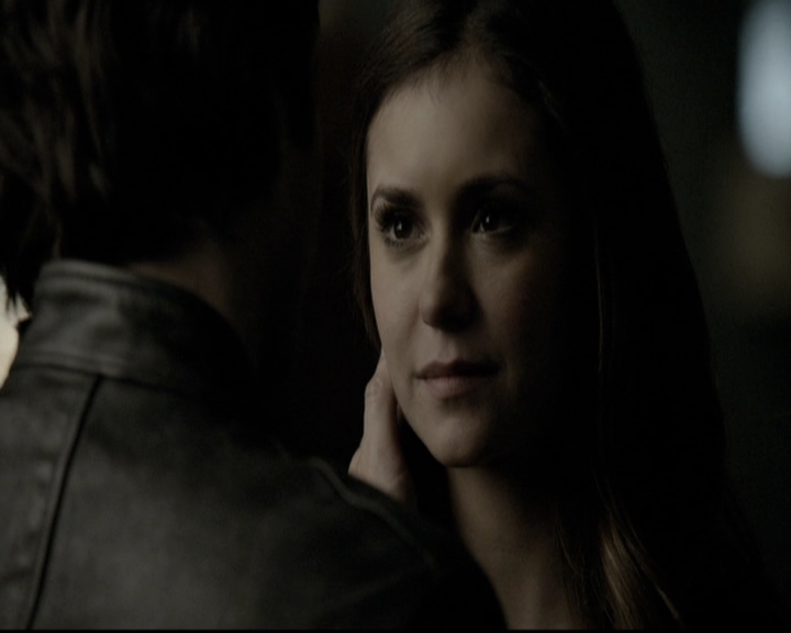 VampireDiariesWorld-dot-nl_6x12PrayerForTheDying1924.jpg