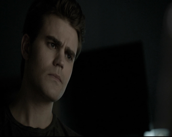 VampireDiariesWorld-dot-nl_6x12PrayerForTheDying2074.jpg