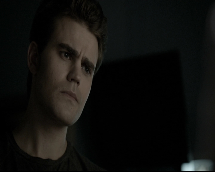 VampireDiariesWorld-dot-nl_6x12PrayerForTheDying2081.jpg