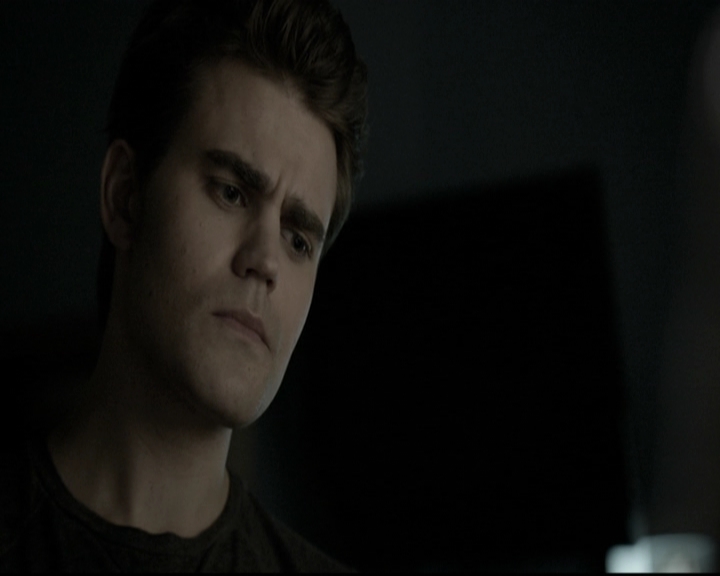 VampireDiariesWorld-dot-nl_6x12PrayerForTheDying2082.jpg