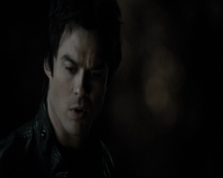 VampireDiariesWorld-dot-nl_6x12PrayerForTheDying2144.jpg