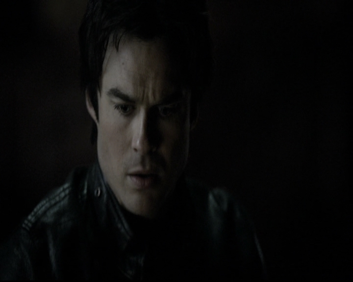 VampireDiariesWorld-dot-nl_6x12PrayerForTheDying2157.jpg