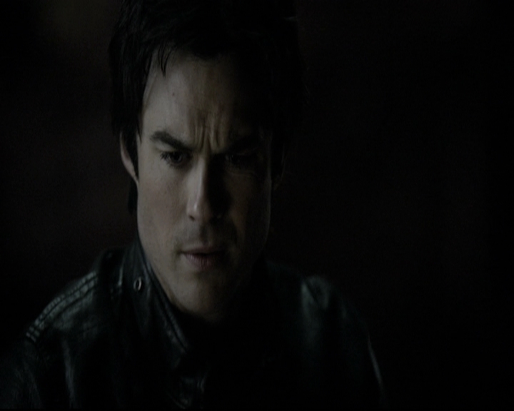 VampireDiariesWorld-dot-nl_6x12PrayerForTheDying2158.jpg