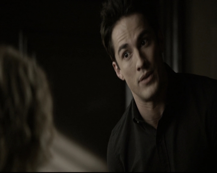 VampireDiariesWorld-dot-nl_6x13TheDayITriedTLive0502.jpg