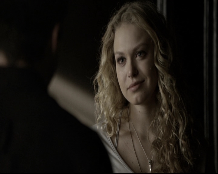 VampireDiariesWorld-dot-nl_6x13TheDayITriedTLive0533.jpg