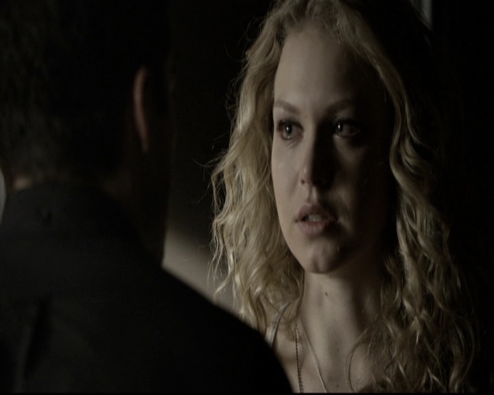 VampireDiariesWorld-dot-nl_6x13TheDayITriedTLive0551.jpg