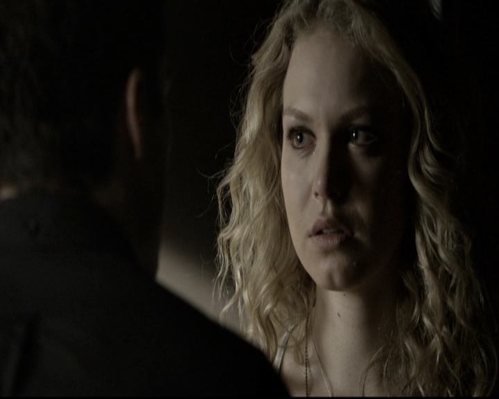 VampireDiariesWorld-dot-nl_6x13TheDayITriedTLive0552.jpg