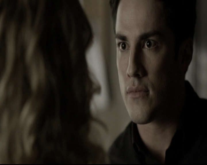 VampireDiariesWorld-dot-nl_6x13TheDayITriedTLive0754.jpg