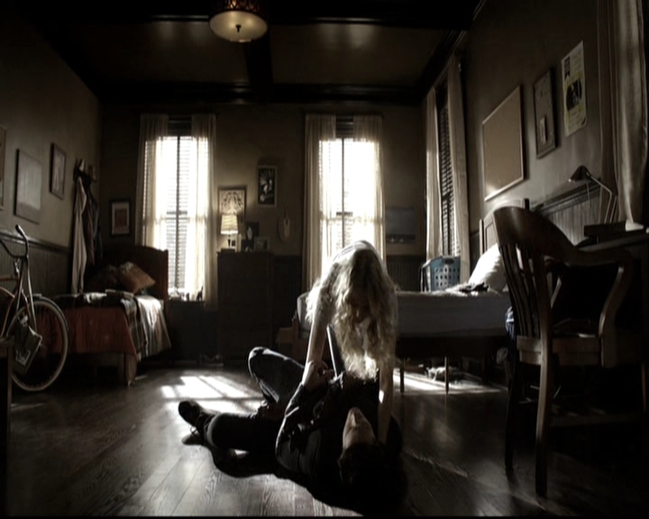 VampireDiariesWorld-dot-nl_6x13TheDayITriedTLive0784.jpg