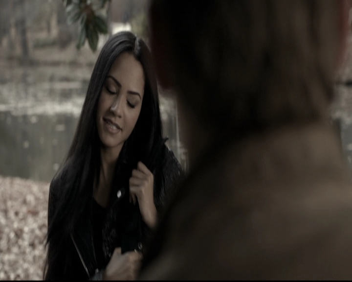 VampireDiariesWorld-dot-nl_6x13TheDayITriedTLive0829.jpg