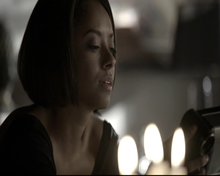 VampireDiariesWorld-dot-nl_6x13TheDayITriedTLive0952.jpg