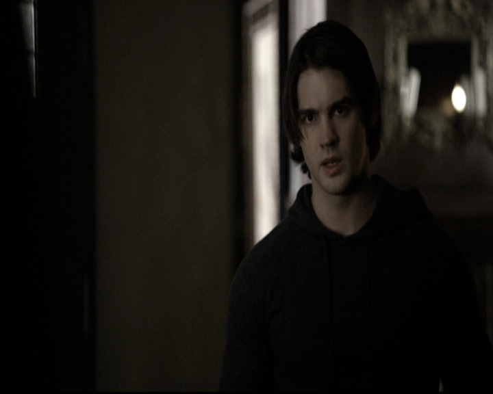 VampireDiariesWorld-dot-nl_6x13TheDayITriedTLive1012.jpg