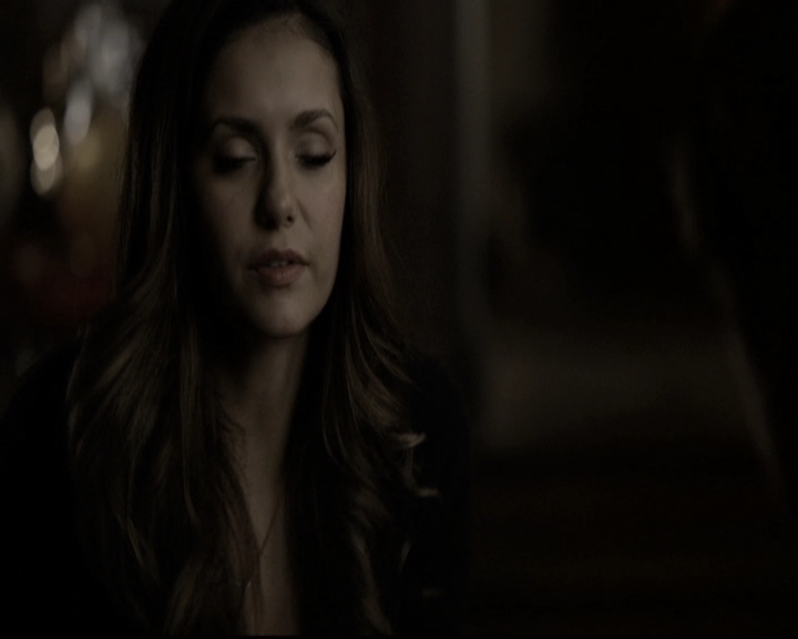 VampireDiariesWorld-dot-nl_6x13TheDayITriedTLive1946.jpg