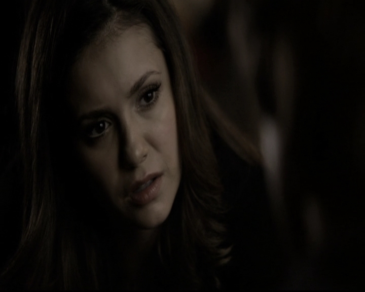 VampireDiariesWorld-dot-nl_6x13TheDayITriedTLive1975.jpg