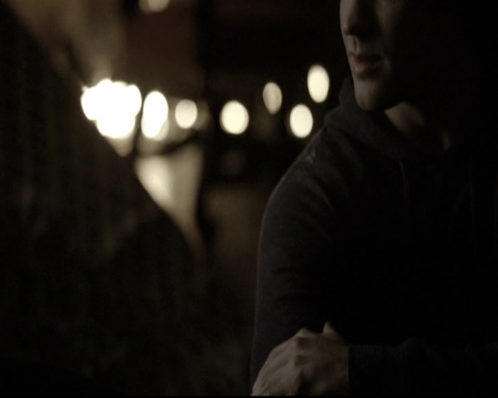 VampireDiariesWorld-dot-nl_6x13TheDayITriedTLive1982.jpg