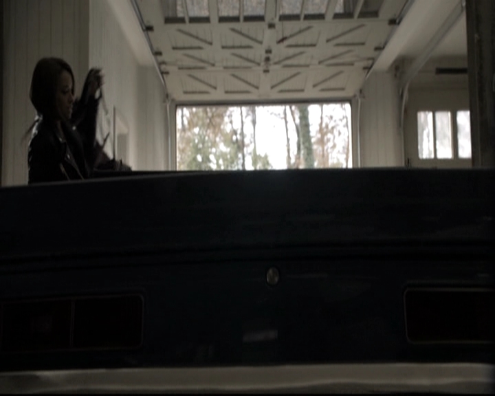 VampireDiariesWorld-dot-nl_6x13TheDayITriedTLive2250.jpg