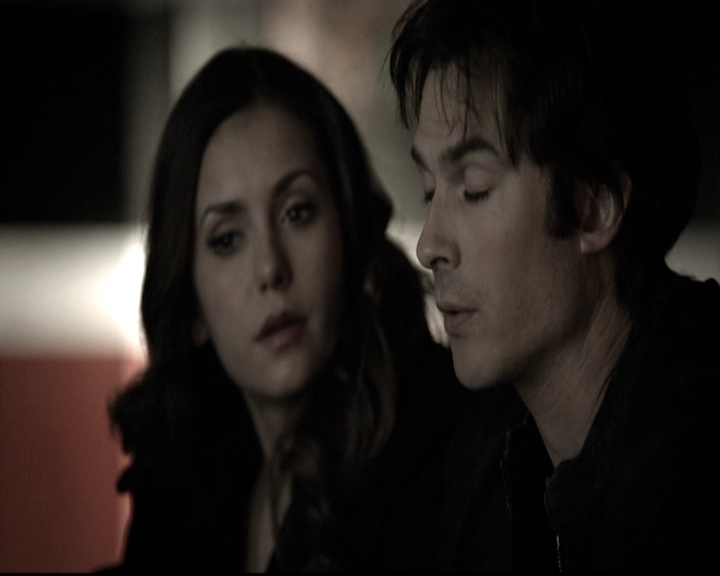 VampireDiariesWorld-dot-nl_6x14Stay0125.jpg