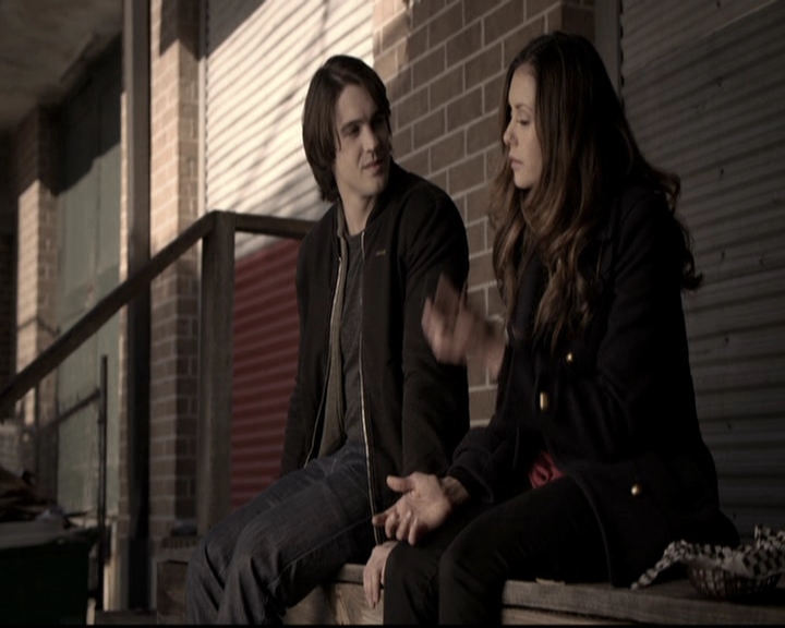 VampireDiariesWorld-dot-nl_6x14Stay0812.jpg