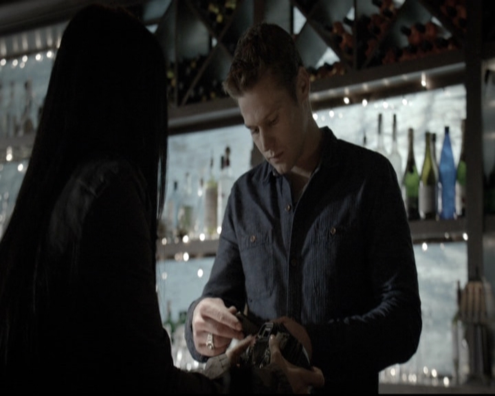 VampireDiariesWorld-dot-nl_6x14Stay0890.jpg