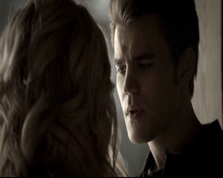 VampireDiariesWorld-dot-nl_6x14Stay1328.jpg