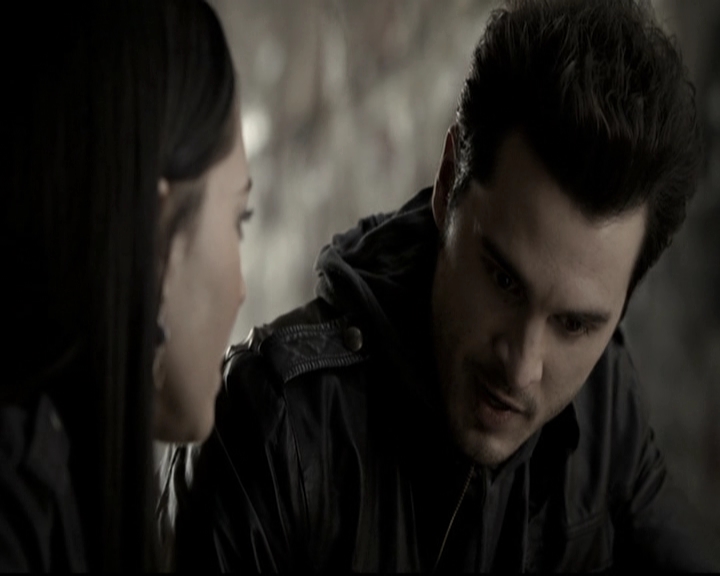 VampireDiariesWorld-dot-nl_6x14Stay1365.jpg