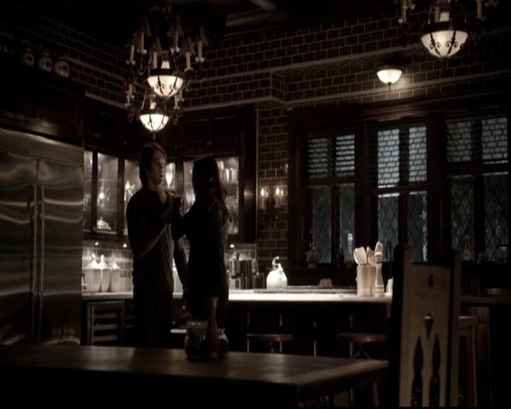 VampireDiariesWorld-dot-nl_6x14Stay1399.jpg