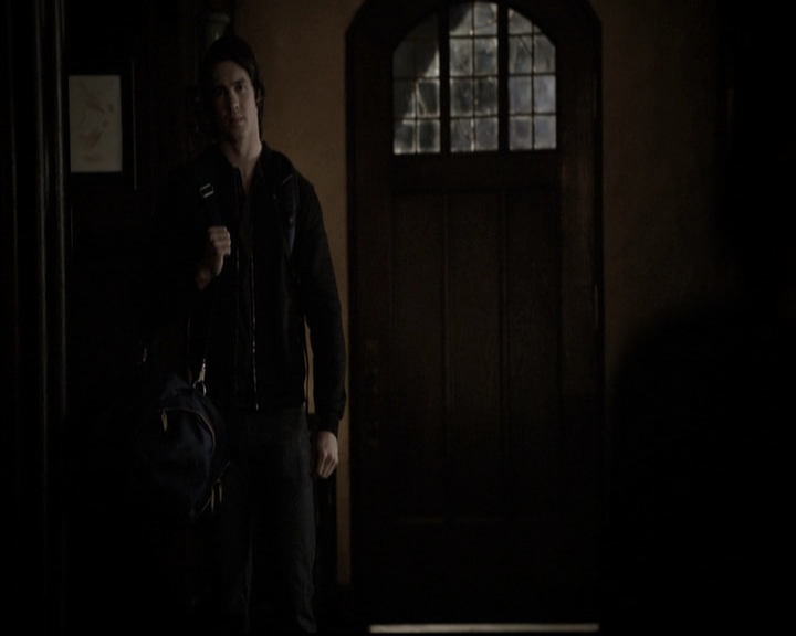 VampireDiariesWorld-dot-nl_6x14Stay1605.jpg