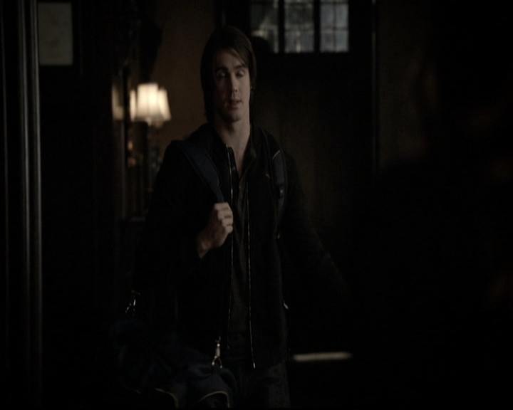 VampireDiariesWorld-dot-nl_6x14Stay1614.jpg