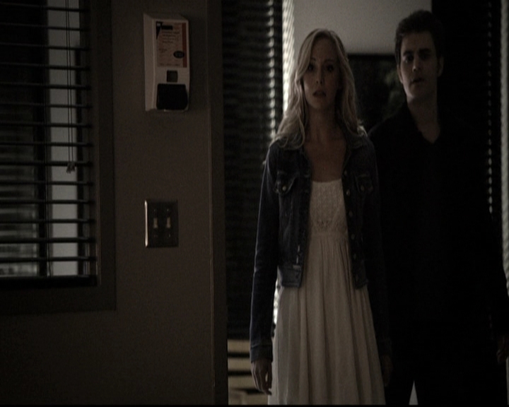 VampireDiariesWorld-dot-nl_6x14Stay1868.jpg