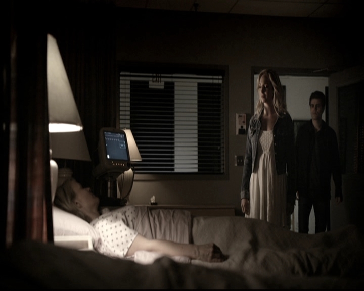 VampireDiariesWorld-dot-nl_6x14Stay1882.jpg