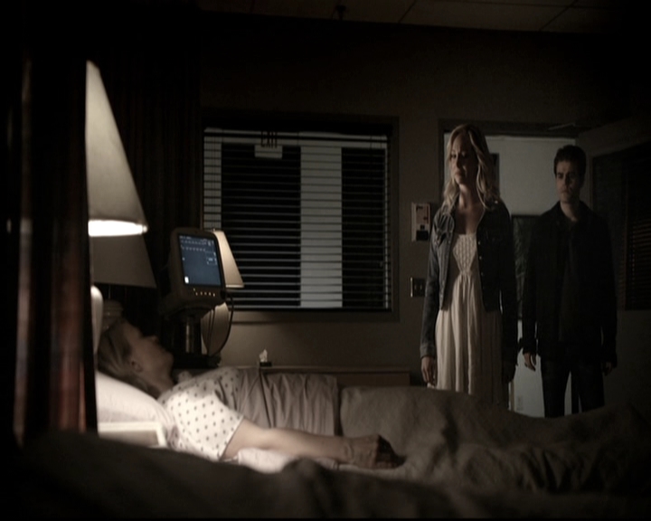 VampireDiariesWorld-dot-nl_6x14Stay1885.jpg