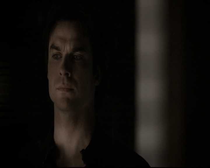 VampireDiariesWorld-dot-nl_6x14Stay1929.jpg