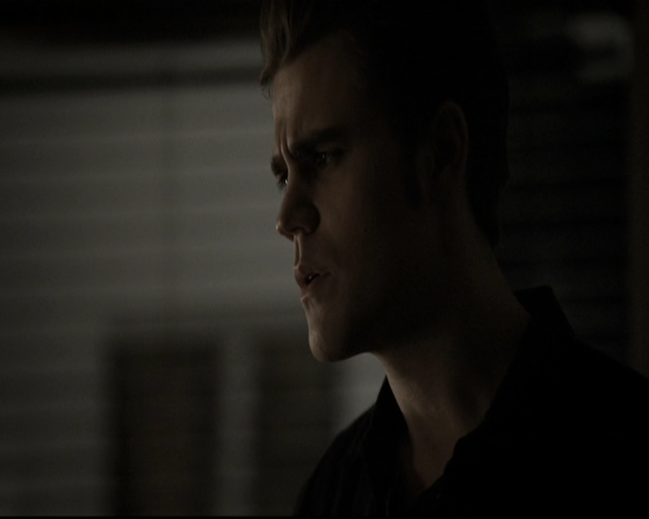 VampireDiariesWorld-dot-nl_6x14Stay1979.jpg