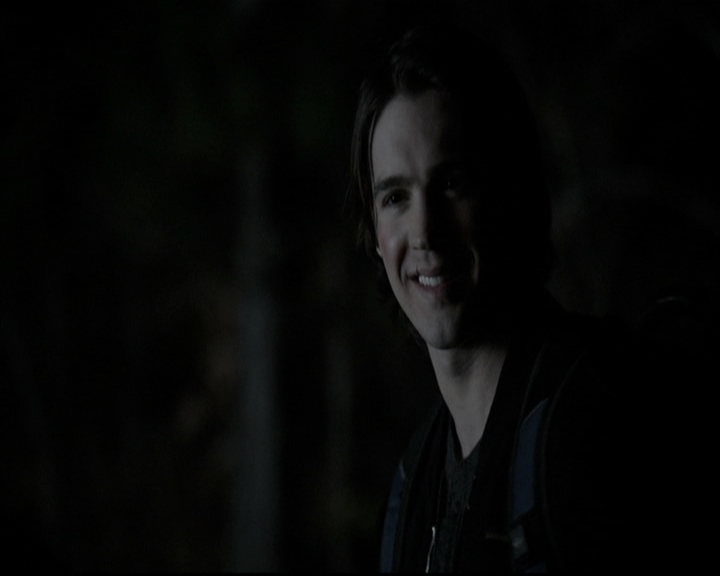 VampireDiariesWorld-dot-nl_6x14Stay2010.jpg