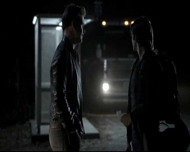 VampireDiariesWorld-dot-nl_6x14Stay2045.jpg