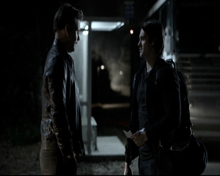 VampireDiariesWorld-dot-nl_6x14Stay2052.jpg