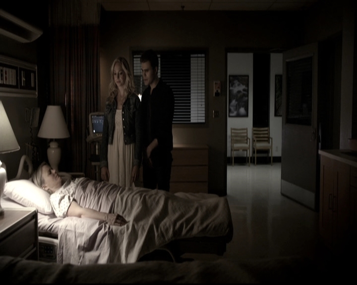 VampireDiariesWorld-dot-nl_6x14Stay2128.jpg