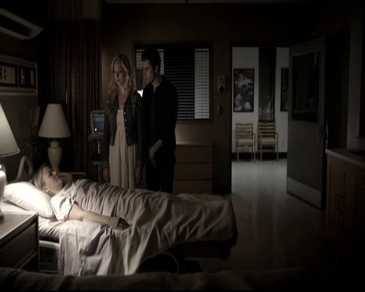 VampireDiariesWorld-dot-nl_6x14Stay2131.jpg