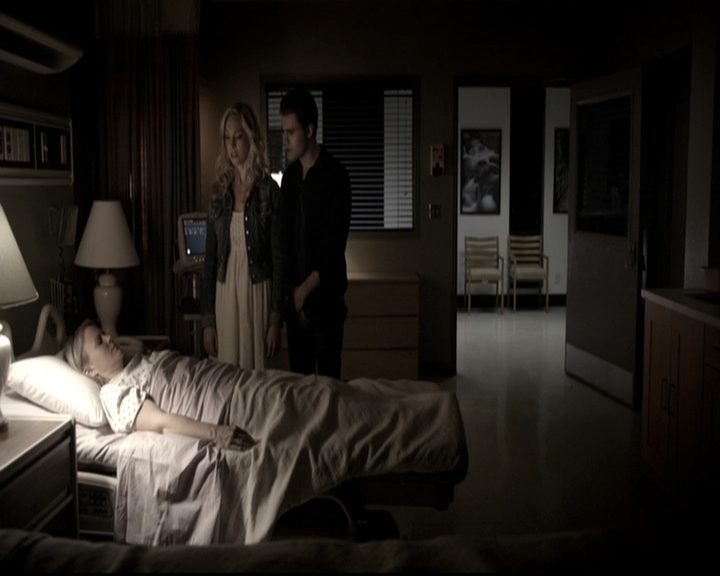 VampireDiariesWorld-dot-nl_6x14Stay2132.jpg