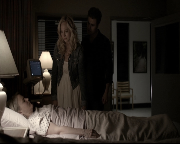 VampireDiariesWorld-dot-nl_6x14Stay2157.jpg