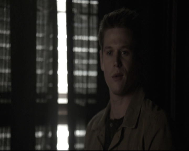 VampireDiariesWorld-dot-nl_6x15LetHerGo-deletedscenes0029.jpg